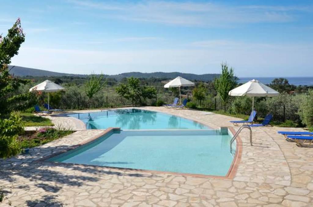 بوتوس Moonbeam Hotel المظهر الخارجي الصورة